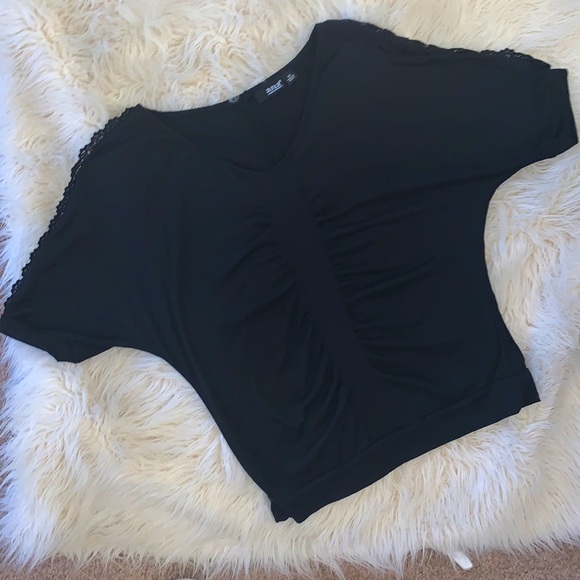 ⭐️a.n.a Size xs black top⭐️ - Picture 1 of 5